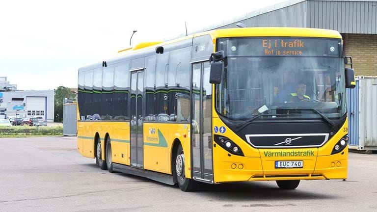 A yeloow buss from Värmlandstrafiken